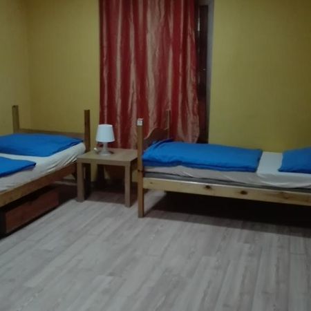 Honey Hostel Krakau Buitenkant foto