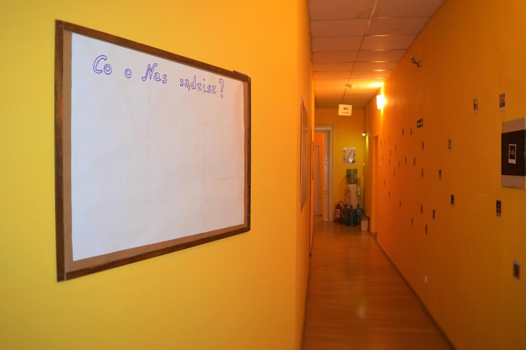 Honey Hostel Krakau Buitenkant foto
