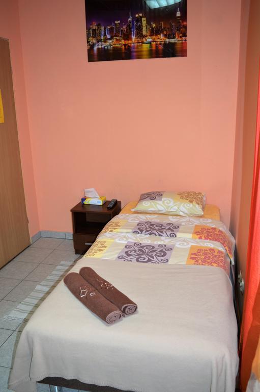 Honey Hostel Krakau Kamer foto