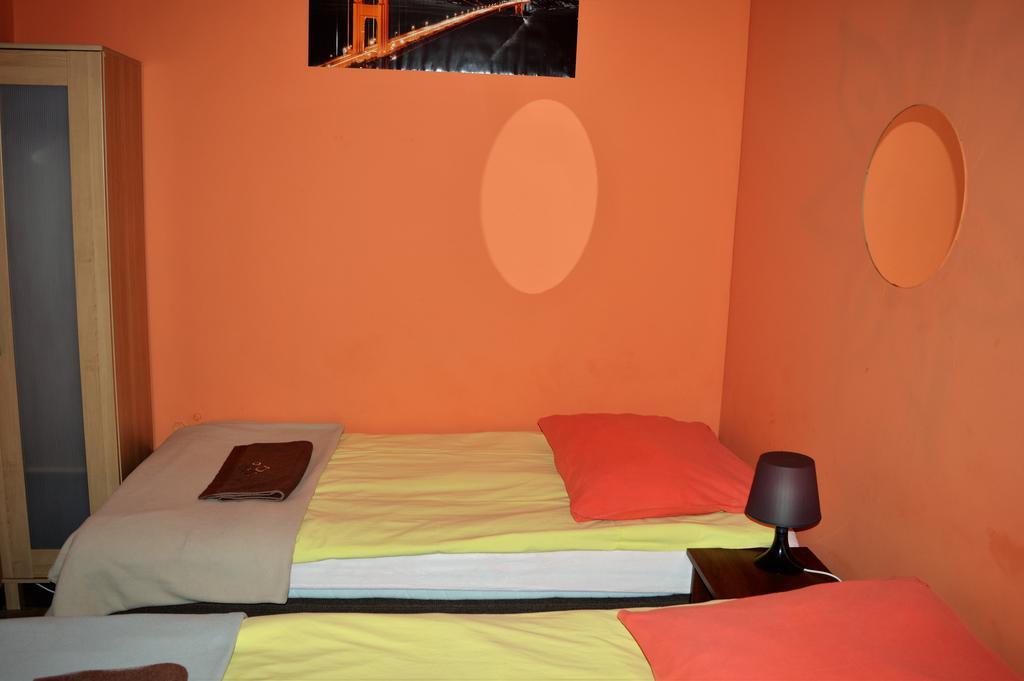 Honey Hostel Krakau Buitenkant foto