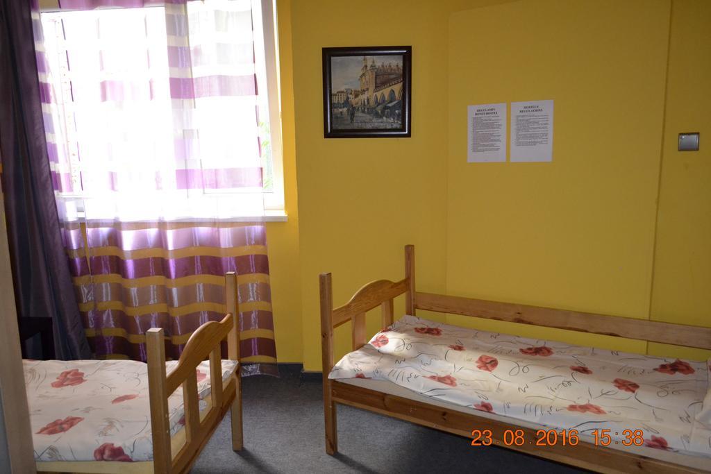 Honey Hostel Krakau Buitenkant foto