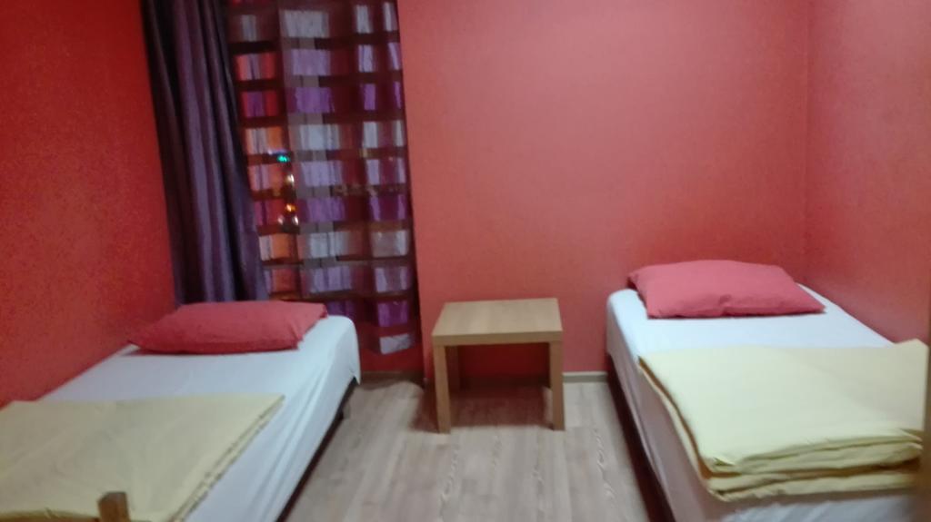 Honey Hostel Krakau Buitenkant foto